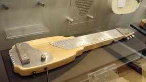 Lapsteel Leo Fender - Visita Fender Califórnia